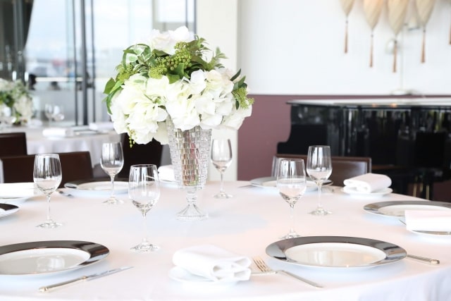 ホテルのレストランのイメージ